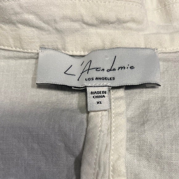 Women's Cream V-Neck Crop Top with Collar - Picture 3 of 12